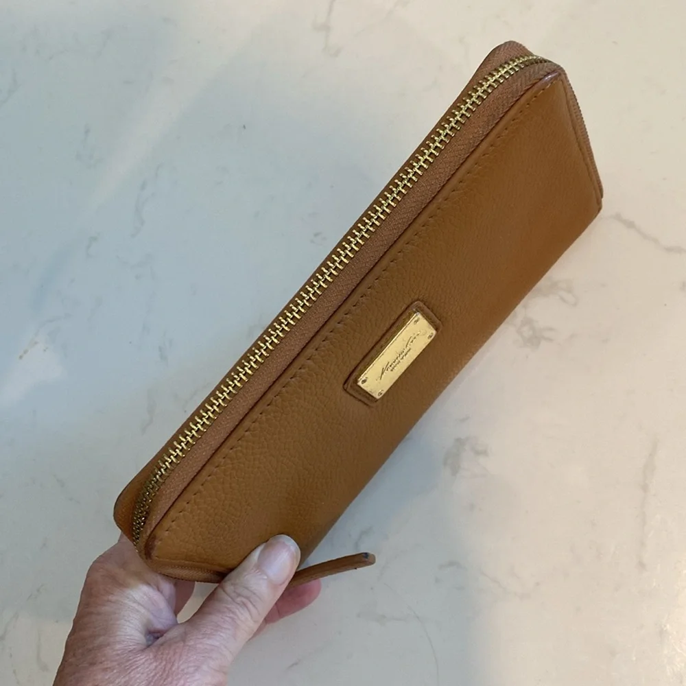 Kenneth Cole New York beige zip around accordion  wallet - Picture 4 of 13